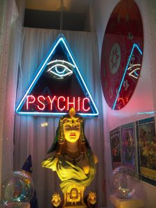 psychic-72085_1280