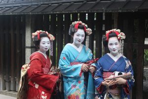 geisha-949978_640